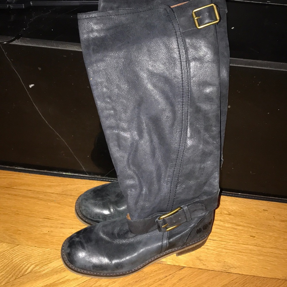 Super comfortable Lucky Brand boots